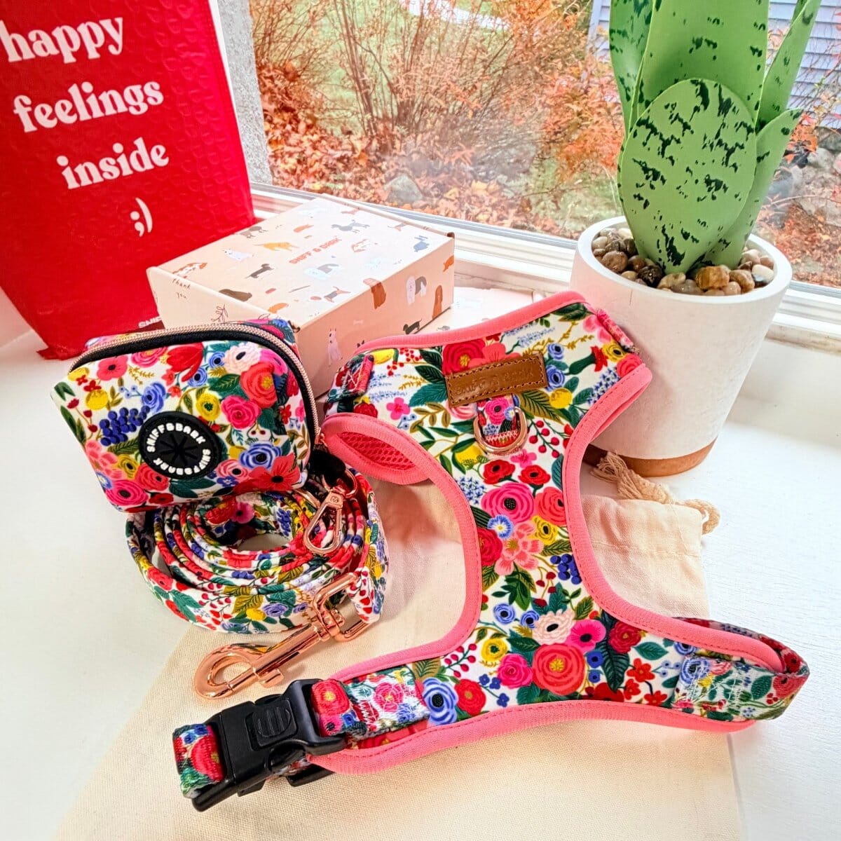 Safe & Adorable Dog Lockable Harness™, Unbreakable Leash™, And